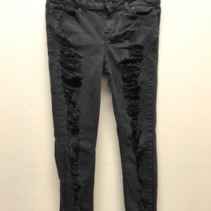 ripped black skinny jeans